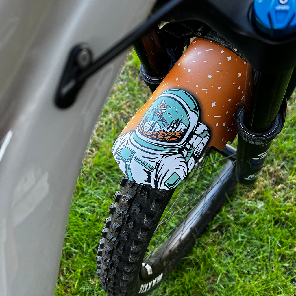 Mountain bike mudguard: Let your Cognative MTB fender shield your bike from muck, dirt, and water splashes.
