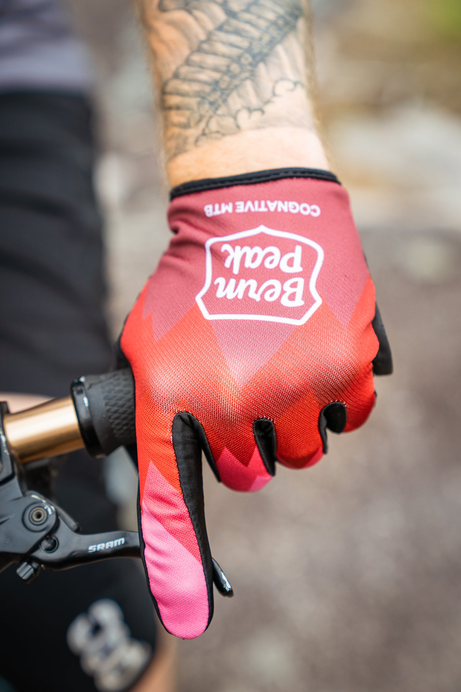 bike gloves online
