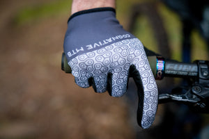 Tri-Flow Tech 2.0 Gloves (Silver)