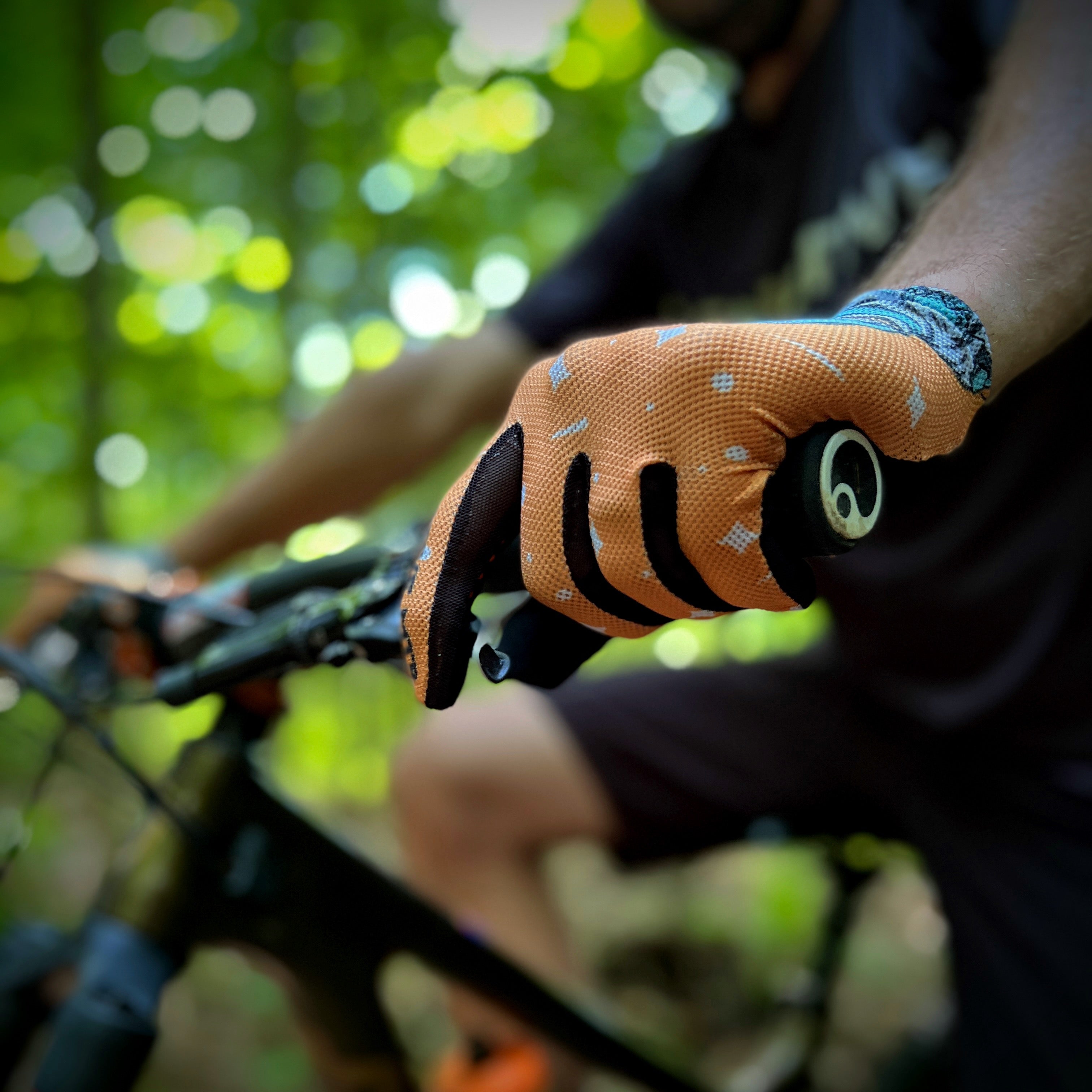 Tech Lite Glove - Summer Mountain Bike Glove Cosmic Stoke Cognative MTB 