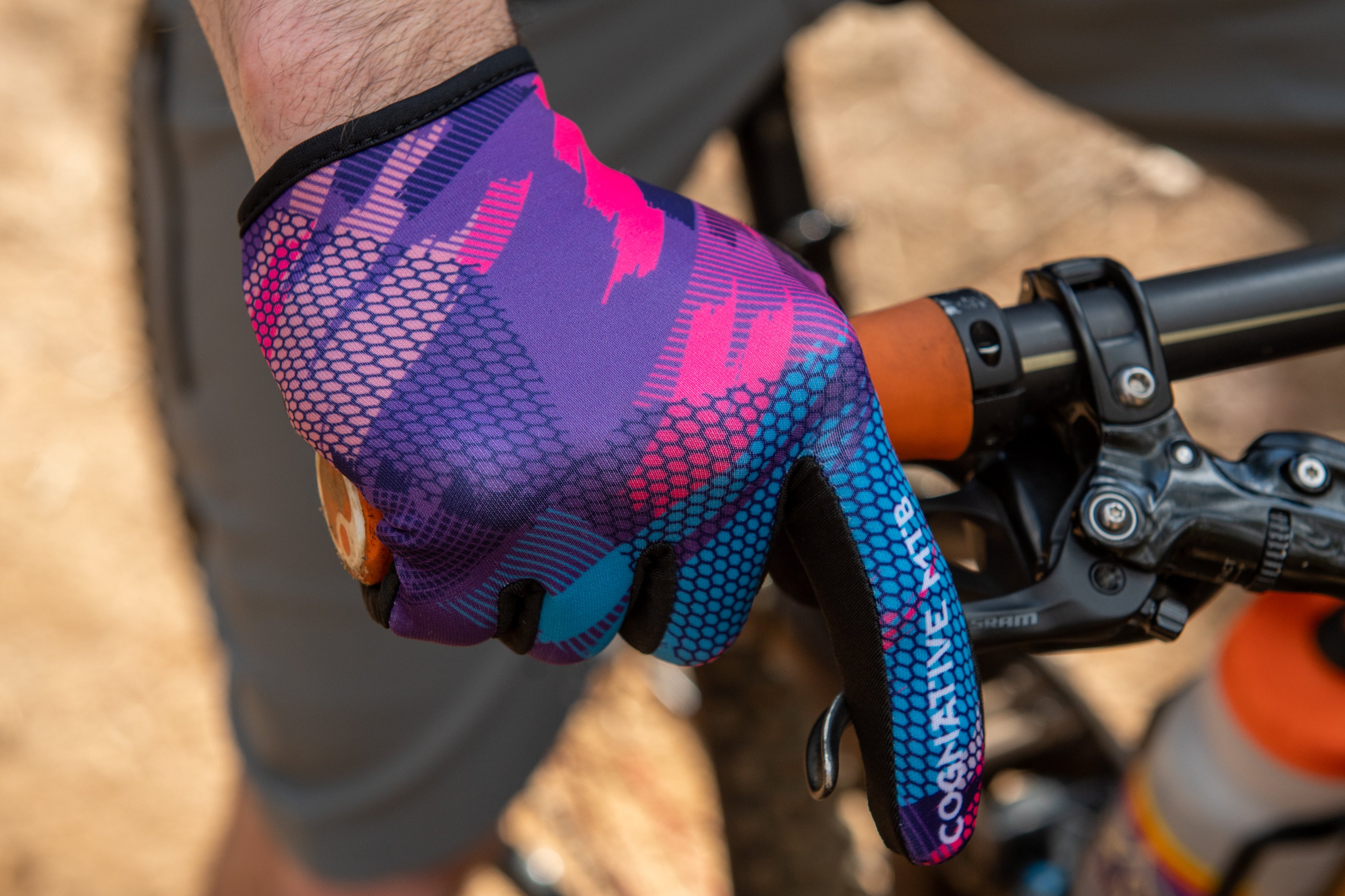 Pink Mountain Bike Gloves - MTB Gloves - Slip on Gloves - Cognative MTB® | Fahrradhandschuhe