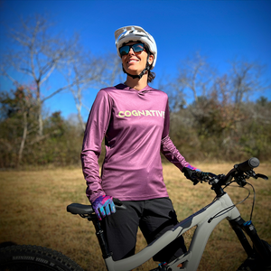 Women's Highland Technical Hoodie Jersey (Absolute Wine)